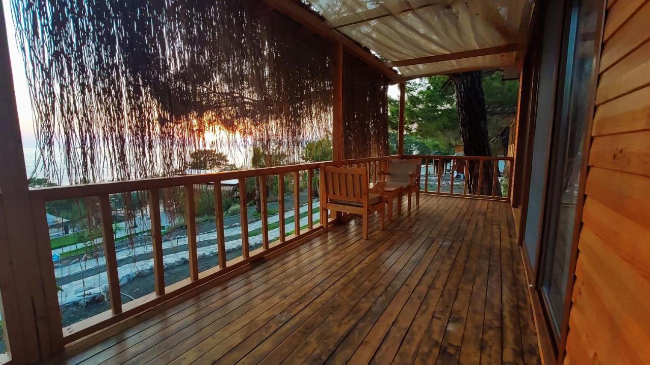 Rocas Roja Beach Hotel Faralya Dış mekan fotoğraf