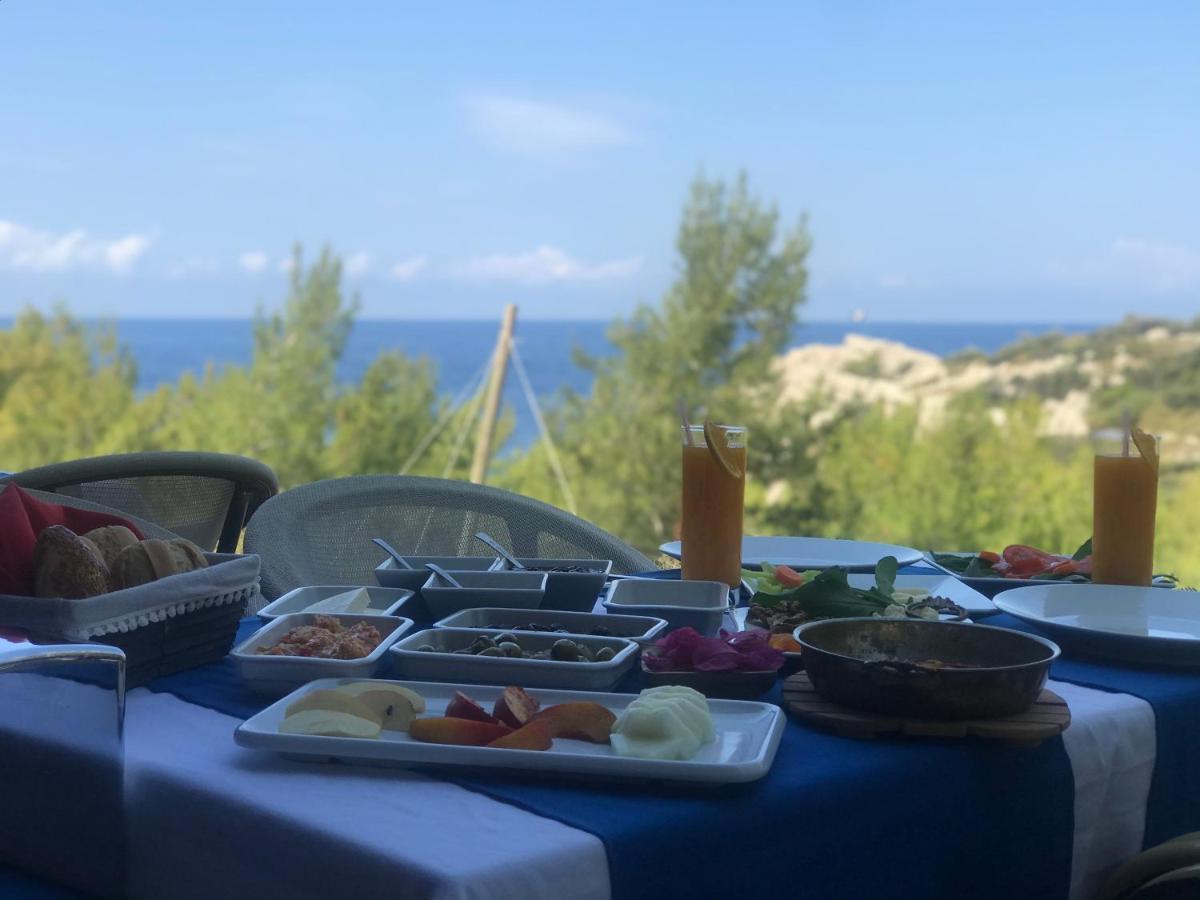 Rocas Roja Beach Hotel Faralya Dış mekan fotoğraf